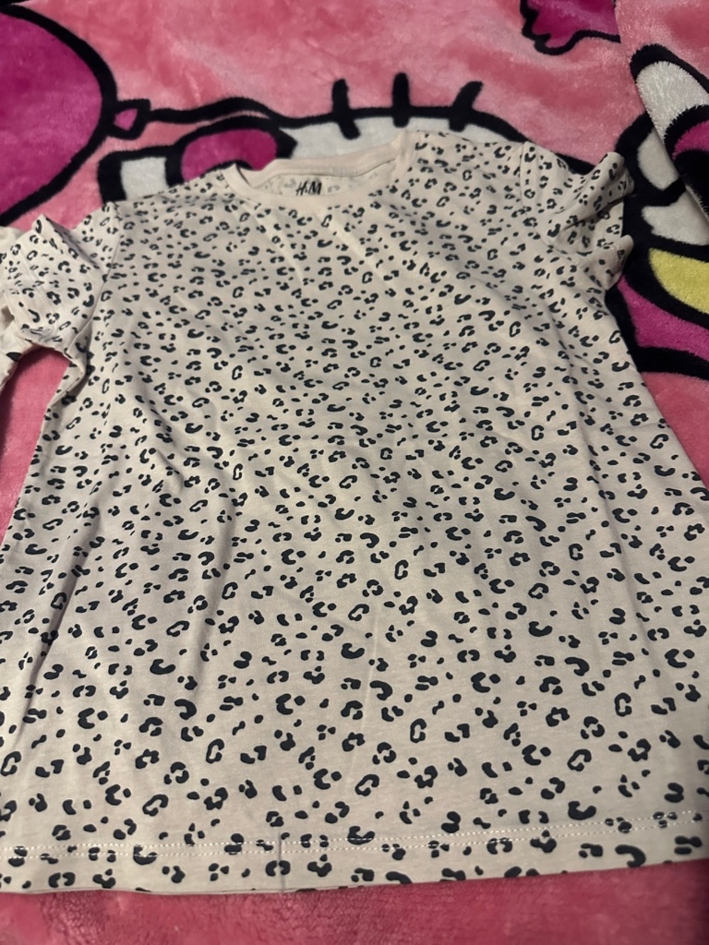 H&M Cream Short Sleeve Tee with Black Leopard Print